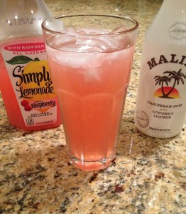 Raspberry lemonade cocktail