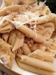 french onion pasta